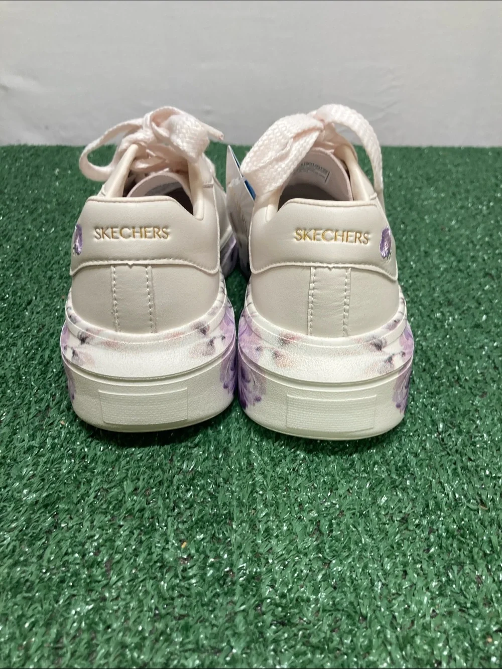 Skechers Women’s Cordova Sneakers with Purple Floral Accents 6.5 (OKPM-07-013)